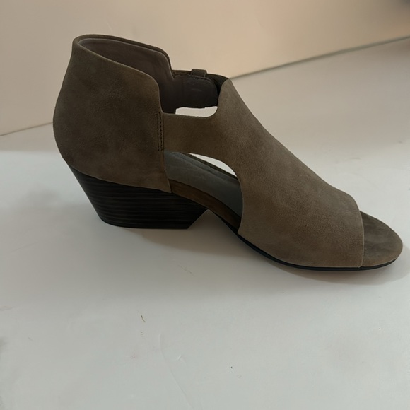 Eileen Fisher Leather suede open toe bootie.  Velcro ankle strap, block heel. - Picture 3 of 3
